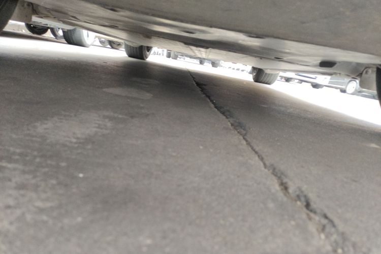 特斯拉 Model Y 2024款 后轮驱动版局部细节9008