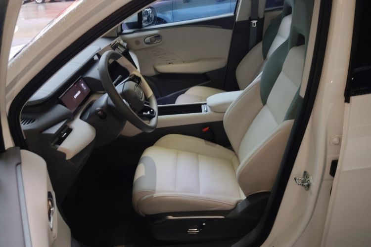 领克06 EM-P 2023款 EM-P 126长续航Pro中控内饰19