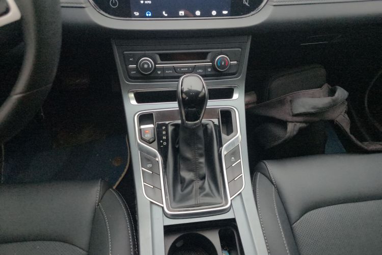 吉利汽车 帝豪 2020款 1.5L CVT豪华型中控内饰18