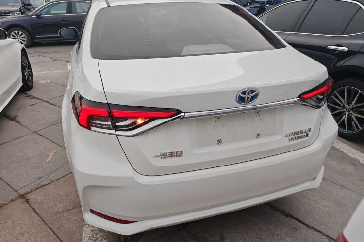 丰田 卡罗拉 2023款 1.8L 智能电混双擎 精英版车身外观6