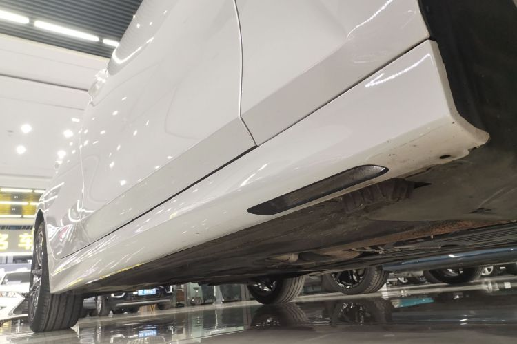 宝马3系 2023款 325Li xDrive M运动套装局部细节9001