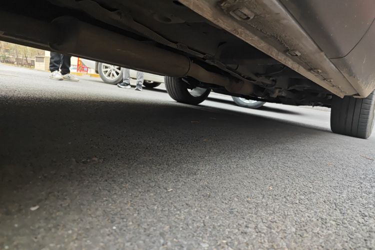 荣威RX5 MAX 2019款 400TGI 自动四驱智能座舱至尊版局部细节9002