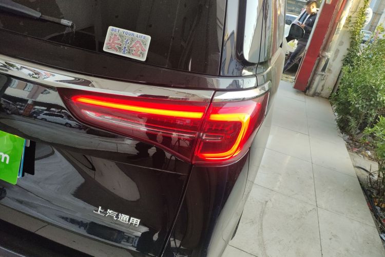 别克GL8 2022款 ES陆尊 653T 舒适型车身外观9