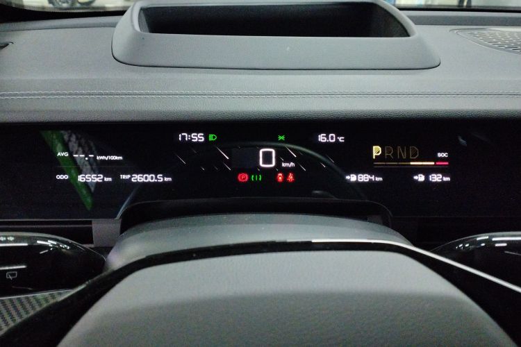 哪吒汽车 哪吒S猎装 2024款 增程300 标准版中控内饰14