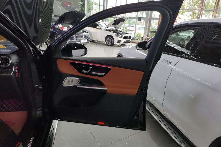 奔驰GLC 2023款 改款 GLC 300 L 4MATIC 豪华型 7座中控内饰42