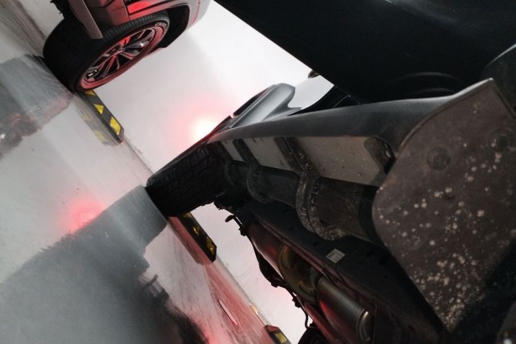 坦克300 2024款 2.0T 征服者机舱底盘29