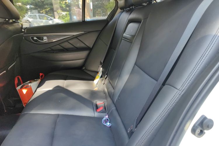 英菲尼迪Q50L 2022款 2.0T 舒适版中控内饰21