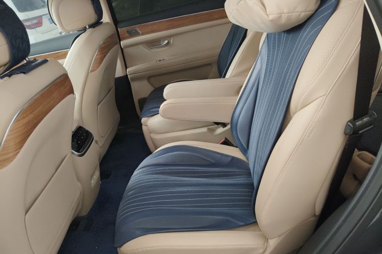 鸿蒙智行 问界M7 2022款 1.5T 后驱舒适版中控内饰21