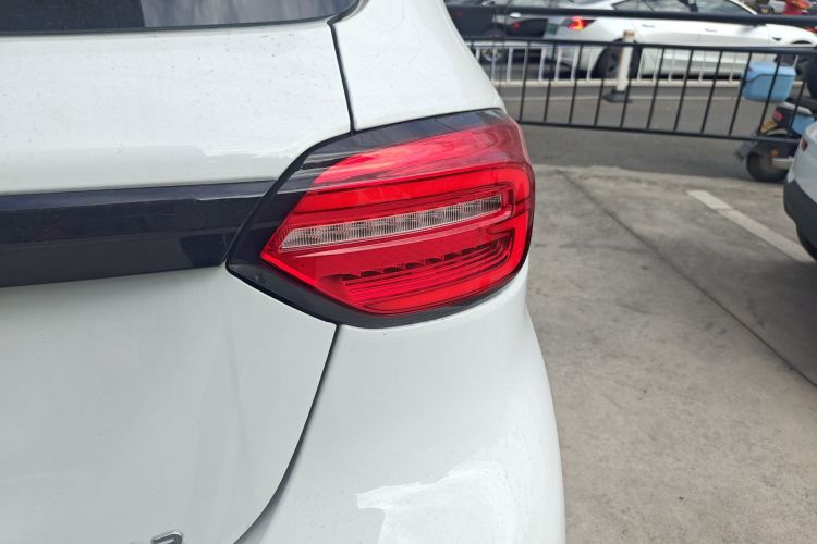 零跑汽车 零跑T03 2025款 310舒享版车身外观9