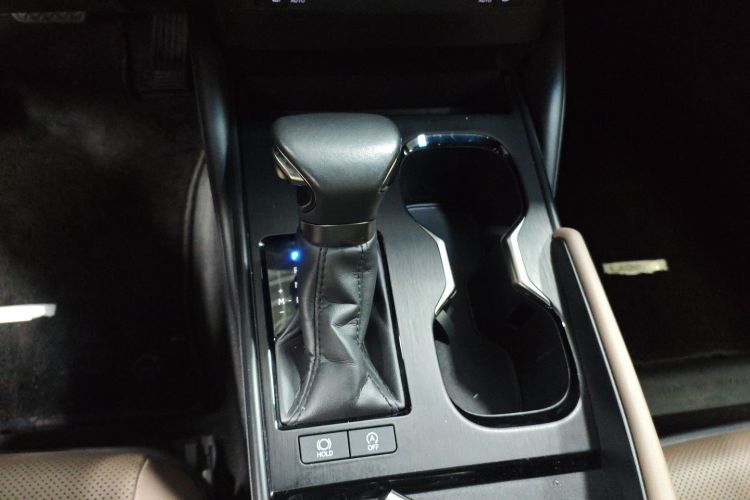 雷克萨斯ES 2023款 200 卓越版中控内饰18