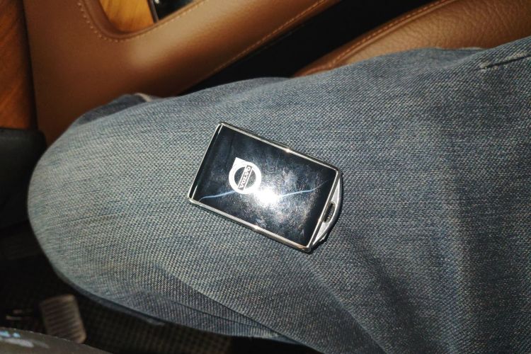 沃尔沃XC90 2021款 B5 智行豪华版 5座中控内饰7001