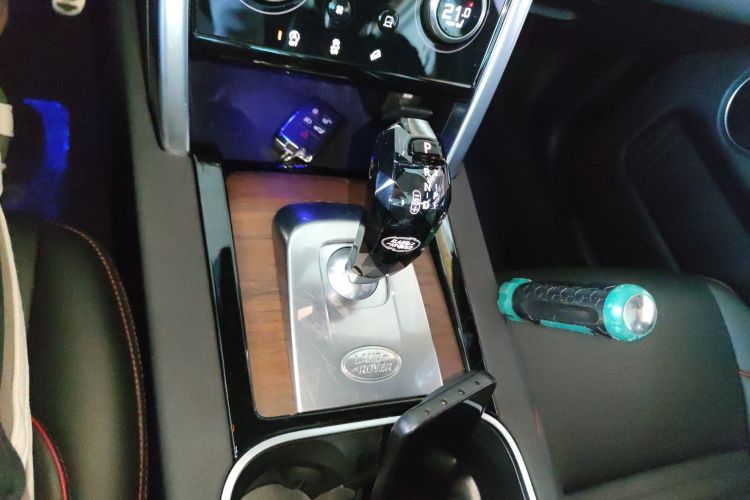 路虎 发现运动版 2023款 249PS R-Dynamic S 性能版局部细节18