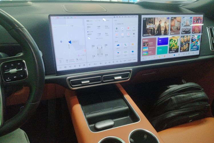 理想汽车 理想L9 2022款 Max中控内饰16