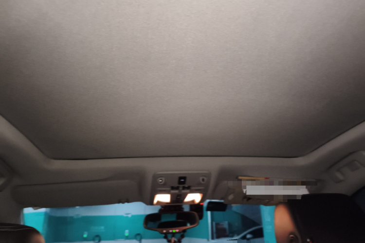 凯迪拉克SRX 2015款 3.0L 精英型中控内饰22