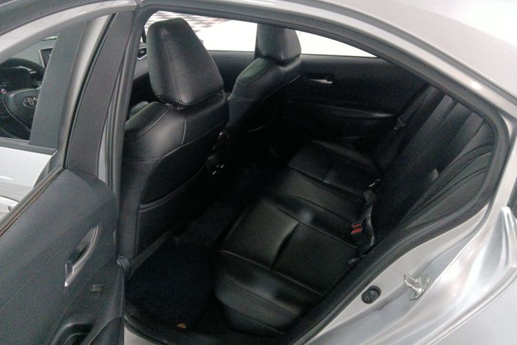 丰田 卡罗拉 2021款 双擎 1.8L E-CVT精英版中控内饰21