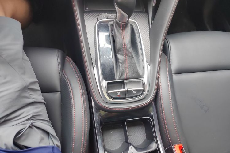 名爵ZS 2020款 180DVVT 自动Lite局部细节18