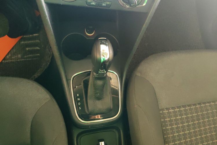 大众 Polo 2016款 1.6L 自动舒适型中控内饰18