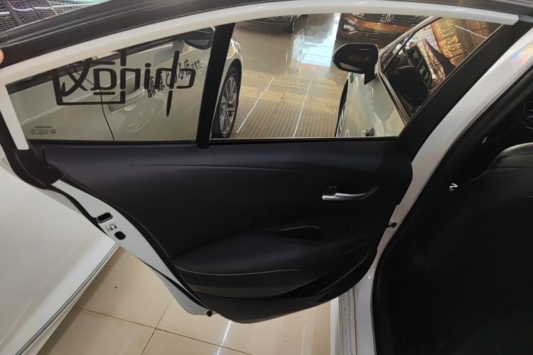 丰田 雷凌 2021款 185T CVT豪华版中控内饰7008