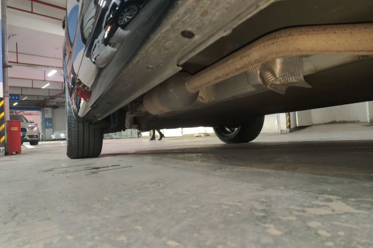 理想汽车 理想ONE 2020款 增程6座版局部细节9001