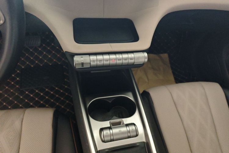 比亚迪 海豚 2023款 420km 自由版中控内饰18