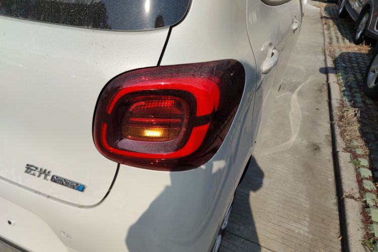 五菱汽车 宏光MINIEV 2025款 四门版 进阶款车身外观6006