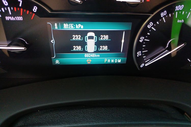 别克GL8 2017款 ES 28T 豪华型 国V中控内饰15