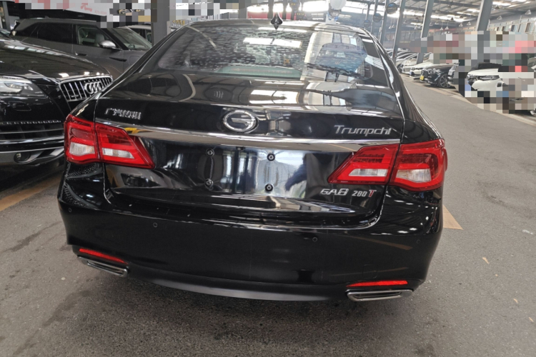 广汽传祺 传祺GA8 2017款 280T 尊享版车身外观6004