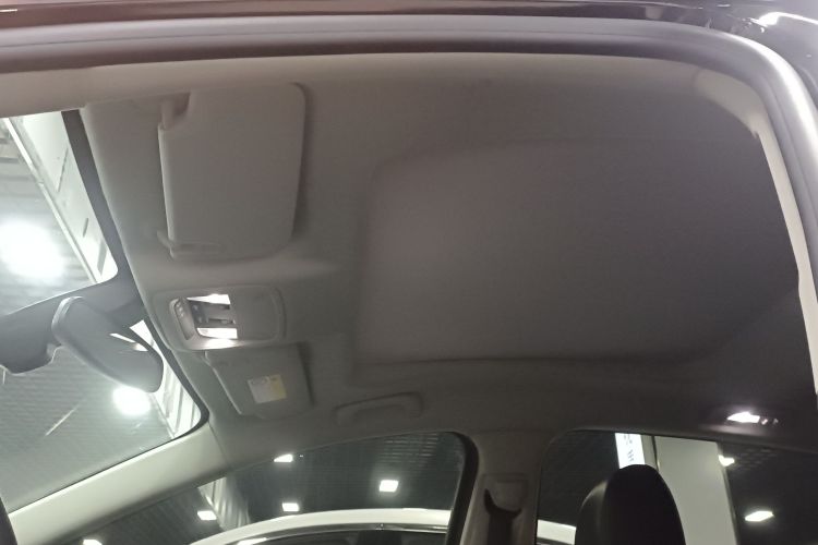 别克 君越 2021款 552T 豪华型中控内饰22