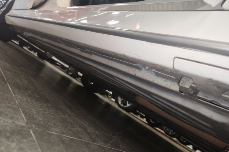 奔驰C级 2021款 C 200 L 时尚型运动版机舱底盘29