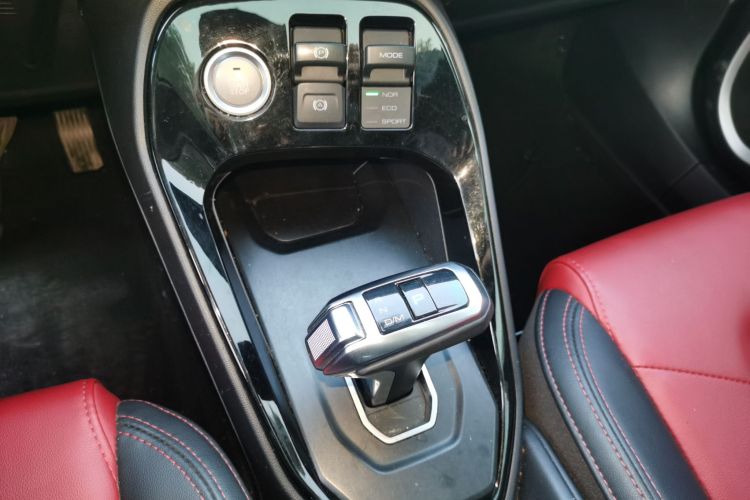 哈弗H2s 2017款 蓝标 1.5T 双离合精英型局部细节18