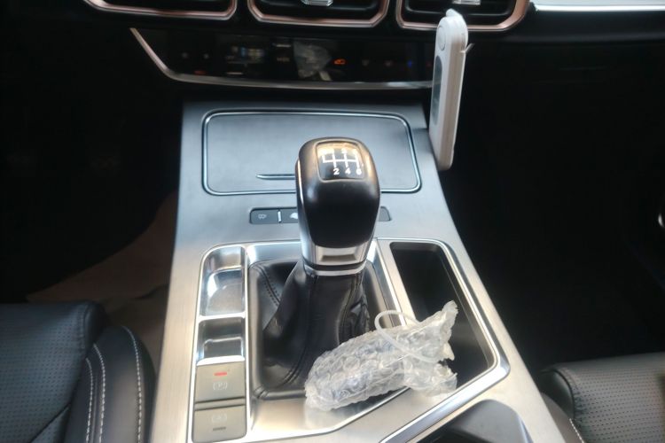 捷途X70 PLUS 2021款 1.5T 手动林 5座中控内饰18