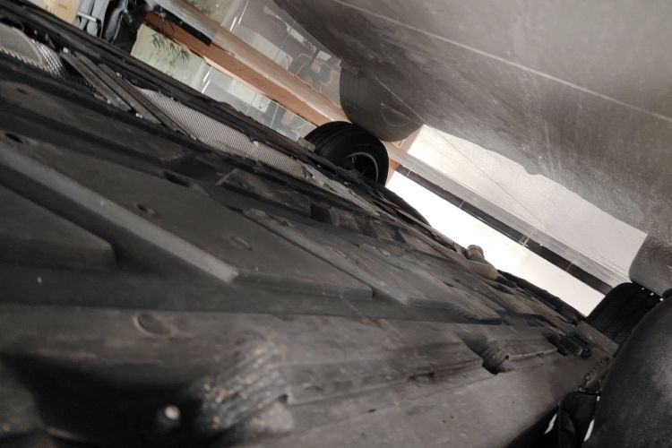 奔驰GLB 2024款 GLB 200 动感型局部细节9001