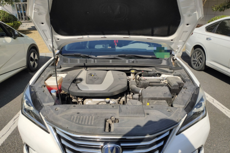 长安 逸动 2018款 高能版 1.6L GDI 手动先锋型 国V局部细节24