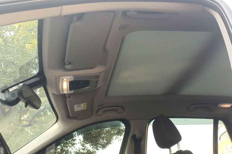 宝马X1 2022款 sDrive25Li 领先型中控内饰22