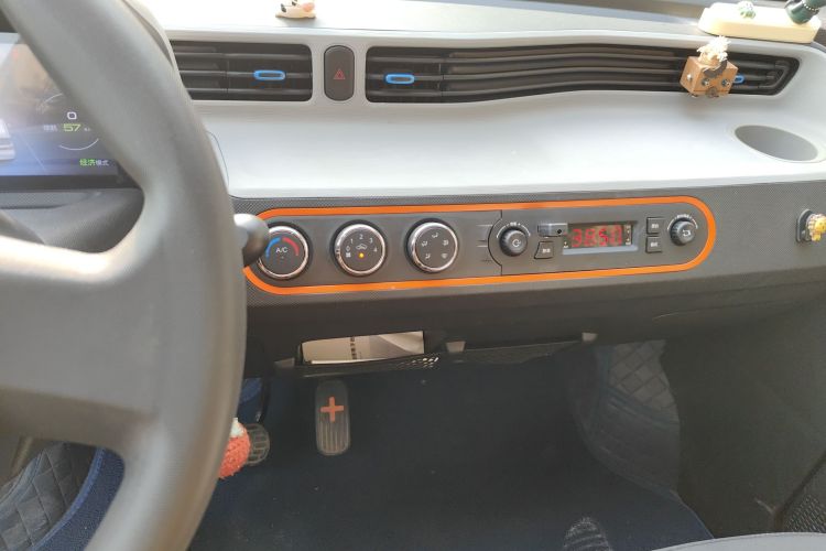 五菱汽车 宏光MINIEV 2020款 自在款 磷酸铁锂局部细节16