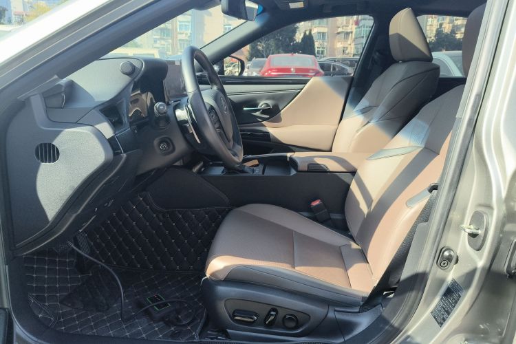 雷克萨斯ES 2023款 200 卓越版局部细节19