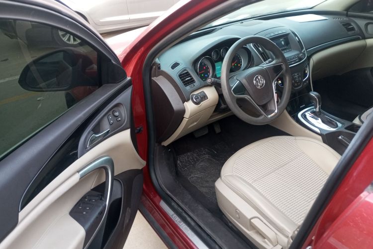 别克 君威 2015款 2.0L 领先时尚型中控内饰20