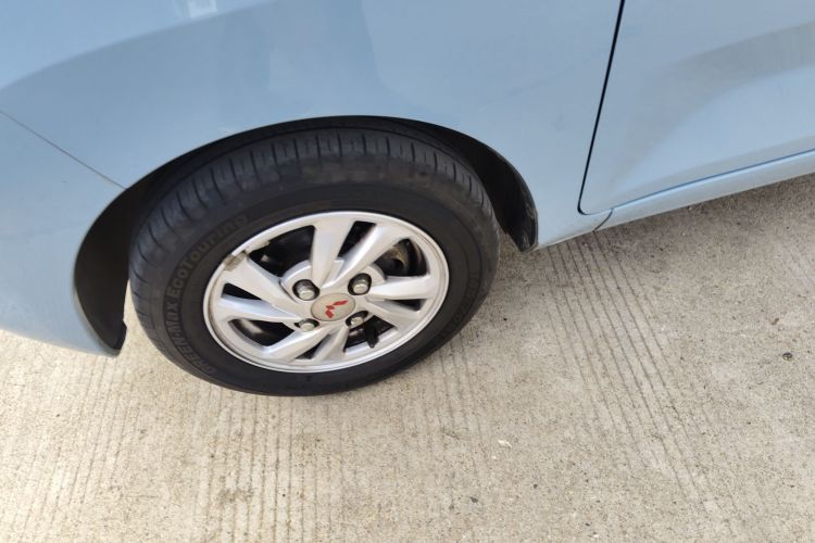 五菱汽车 宏光MINIEV 2020款 悦享款 磷酸铁锂车身外观6007