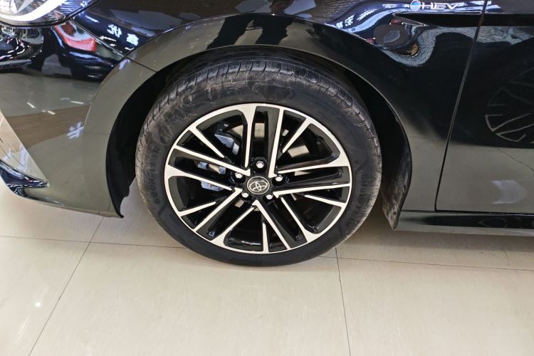 丰田 凯美瑞 2024款 双擎 2.5HG 尊贵版车身外观6007