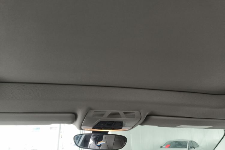 宝马1系 2021款 改款 125i M运动曜夜版中控内饰22