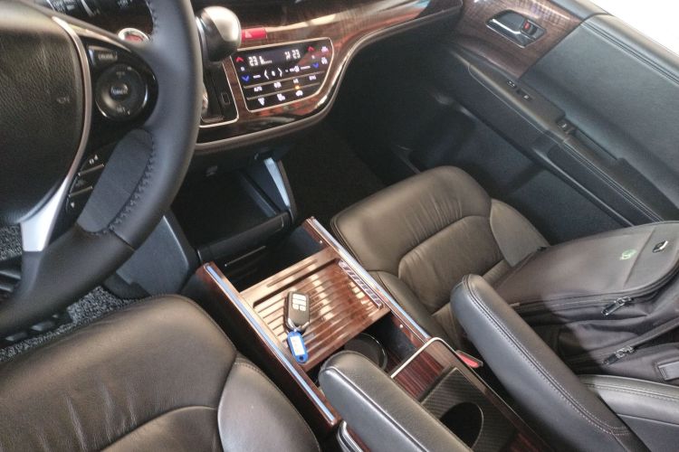 本田 奥德赛 2015款 2.4L 至尊版中控内饰18