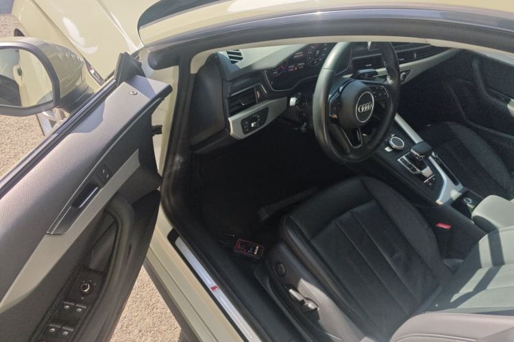 奥迪A5 2019款 Sportback 45 TFSI 时尚型中控内饰7003