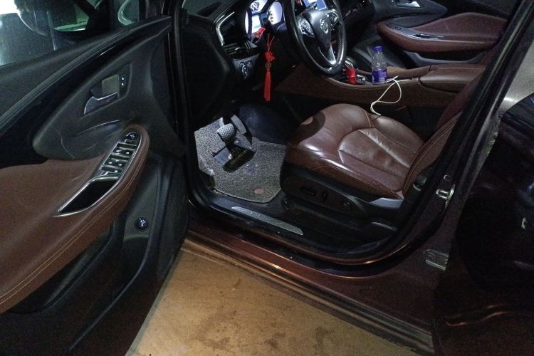 别克 昂科威 2018款 20T 两驱豪华型中控内饰7003