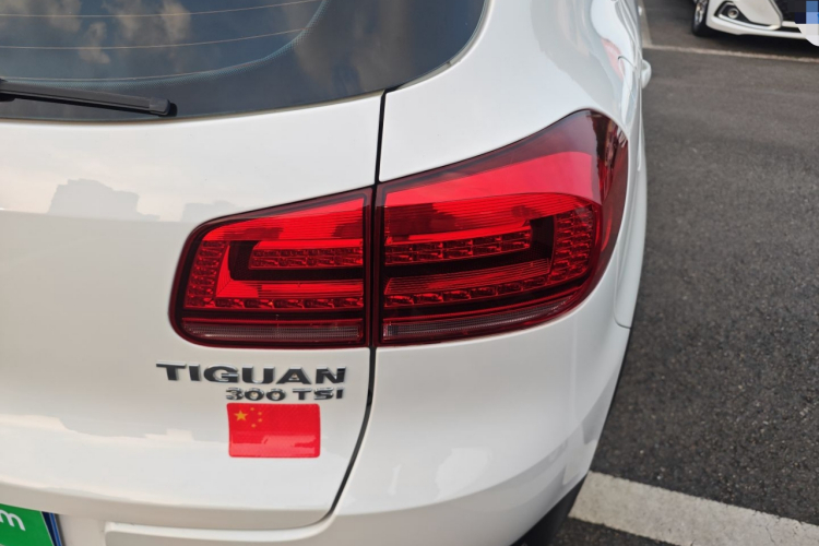 大众 途观 2017款 300TSI 自动两驱丝绸之路舒适版车身外观9