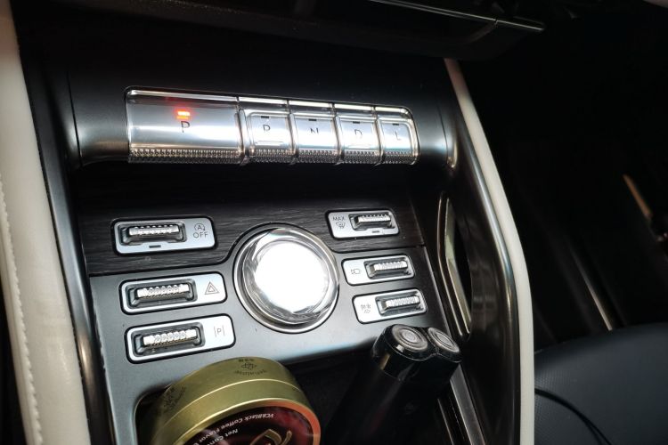 林肯 航海家 2023款 2.0T 四驱尊享版中控内饰18