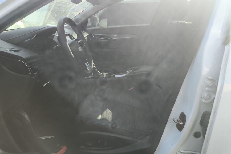 凯迪拉克ATS-L 2017款 28T 技术型中控内饰19