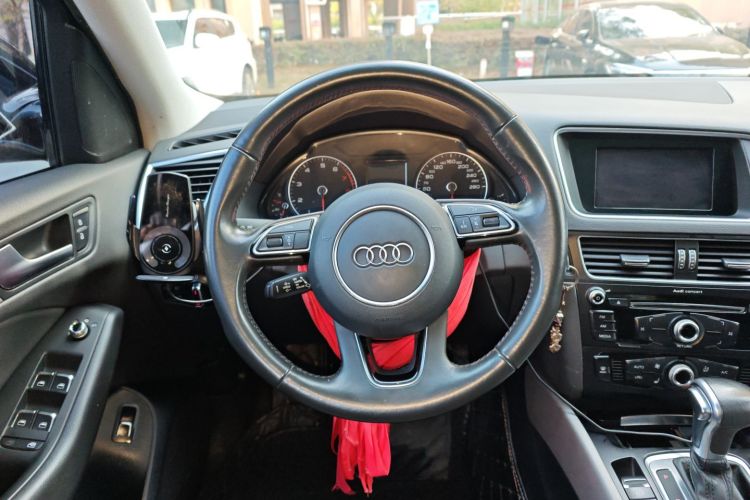 奥迪Q5 2017款 Plus 40 TFSI 进取型中控内饰13