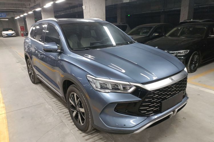 比亚迪 宋Pro新能源 2024款 荣耀版 DM-i 71KM领航型车身外观3