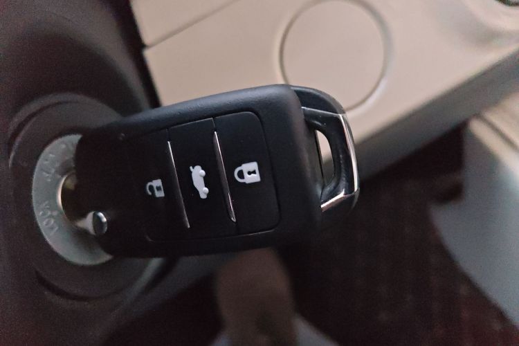 长安启源 长安Lumin 2022款 210km 香甜款中控内饰11