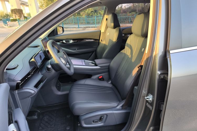 吉利银河 银河E5 2024款 530km 探索+版中控内饰19